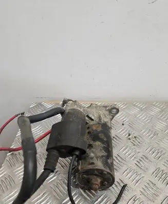 Volkswagen Touran I Starter motor 1005831332