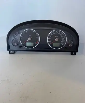 Ford Mondeo Mk III Speedometer (instrument cluster) 1S7F10841 6620 44ZU187