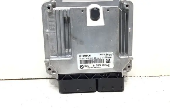 BMW X1 E84 Engine control unit/module 8519005 0281018813