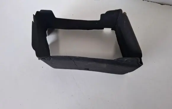 Battery box tray
