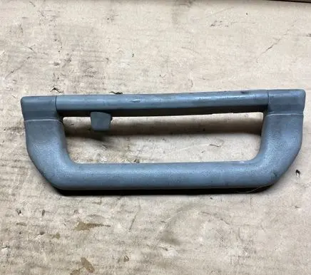 BMW 5 E34 Rear interior roof grab handle 8102403