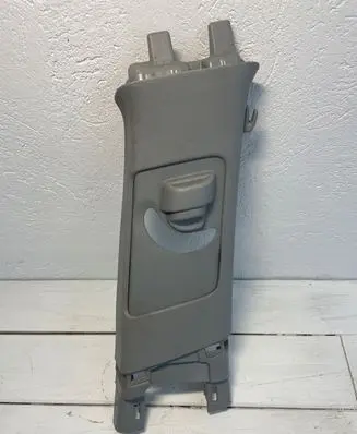 Honda Civic IX (D)pillar trim (top) 