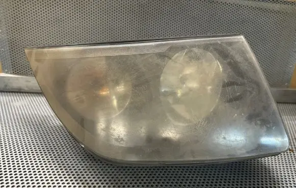 Volkswagen Crafter Headlight/headlamp 2E1941015 9068200061