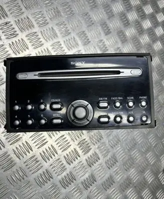 Ford Focus Radio/CD/DVD/GPS head unit 4M5T18C815BJ M075265