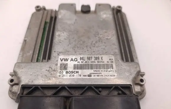 Volkswagen PASSAT B8 Engine control unit/module 04L907309K 0281030170