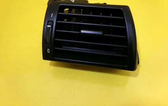 BMW 3 E46 Dashboard side air vent grill/cover trim 64228361898 369801