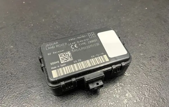 Land Rover Evoque II Antenna control unit K8D215K602 5D6911F01 K8D215K602BB