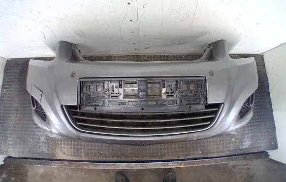 Opel Meriva B Front bumper Z179