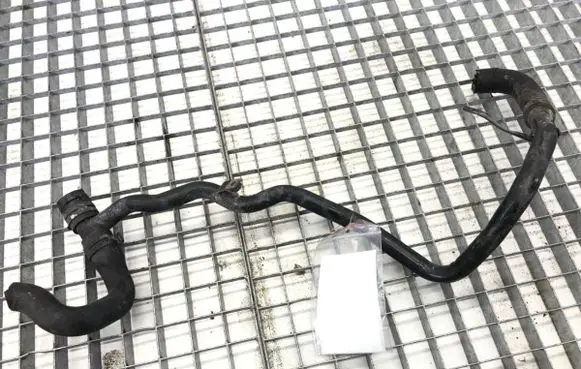 Volkswagen Golf VII Engine coolant pipe/hose 04L121065