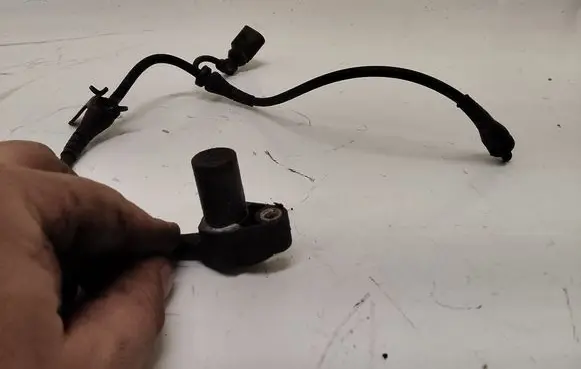 Audi A4 S4 B6 8E 8H ABS brake wheel speed sensor 0265006