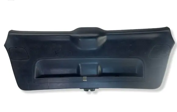 Tailgate trim