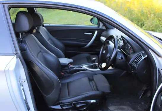 BMW M5 Rubber seal sliding door (on door) 