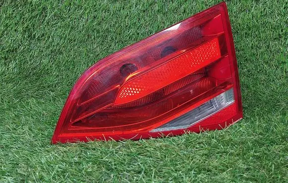 Audi A4 S4 B8 8K Tailgate rear/tail lights 8K5945094E