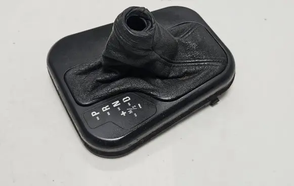 BMW Z3 E36 Gear shifter surround trim plastic 8413730