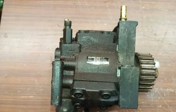 Peugeot 607 Fuel injection high pressure pump A2C20003757