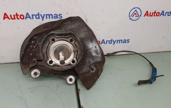BMW 5 E39 Front wheel hub spindle knuckle 1092854 31211092854