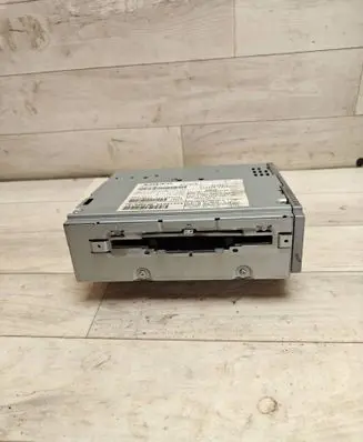 Volvo V50 Radio/CD/DVD/GPS head unit 30732668AD 66087333