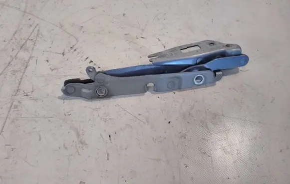 Audi A4 S4 B6 8E 8H Tailgate/trunk/boot hinge 8E5827302C