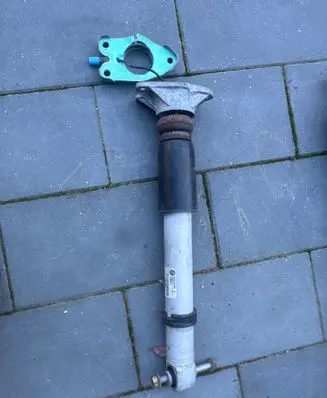 Rear shock absorber/damper