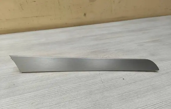 Audi A5 8T 8F Front door trim bar 8K0867409