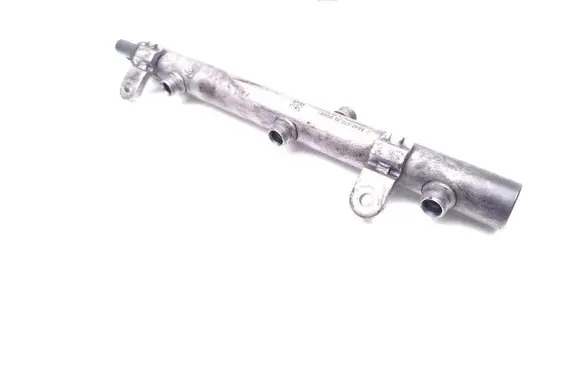 Mercedes-Benz C W204 Fuel main line pipe A6420703095