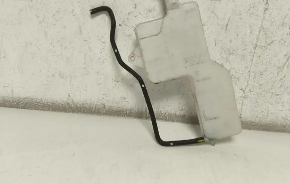 Mazda CX-3 Coolant expansion tank/reservoir 