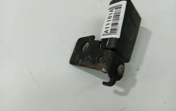 Opel Corsa D Rear seatbelt buckle 401266978