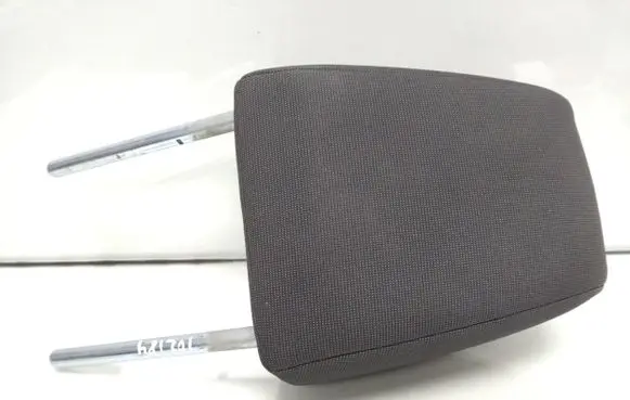 Toyota Auris E180 Front seat headrest 