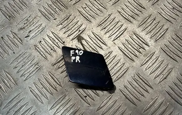 BMW 5 F10 F11 Front tow hook cap/cover 7200717