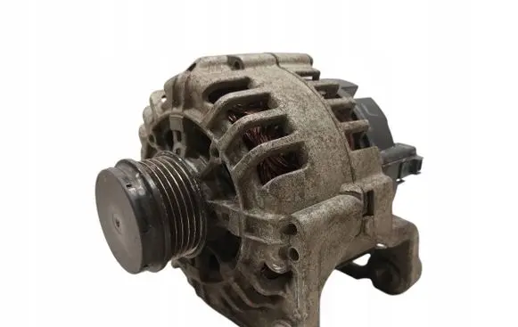 Audi A4 S4 B5 8D Generator/alternator 