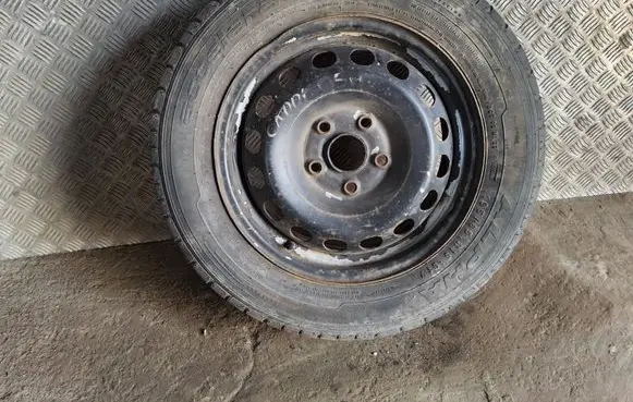 Volkswagen Caddy R15 steel rim 2K0601027