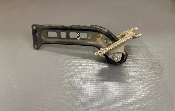 Opel Insignia B Rear control arm 22947238