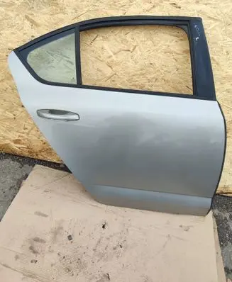 Skoda Octavia Mk3 (5E) Rear door 