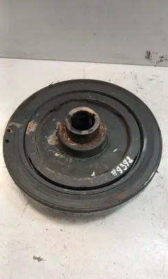 Mercedes-Benz E W211 Crankshaft pulley A6130300003 6130300003