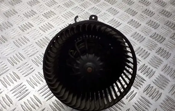 Citroen C2 Front door blower motor F665878C