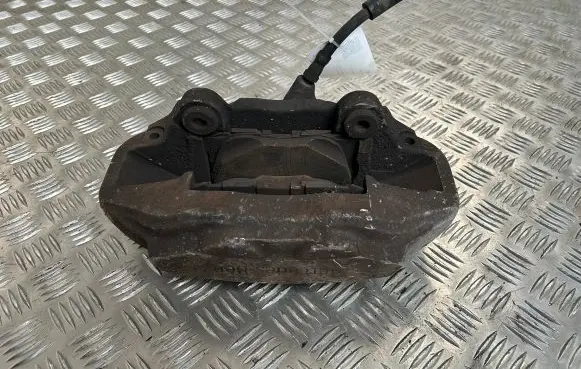 Mercedes-Benz GLC X253 C253 Front brake caliper 25307