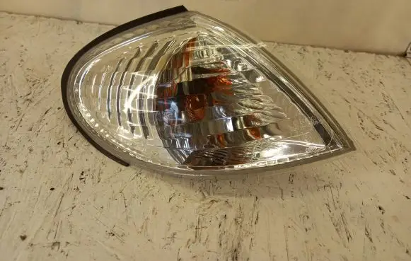 Nissan Almera N16 Front indicator light 082151594R