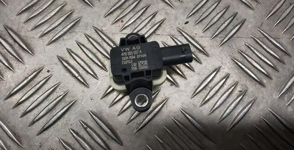 Porsche Macan (95B) Airbag deployment crash/impact sensor 4H0955557A