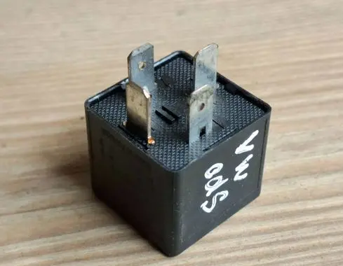 Volkswagen Caddy Other relay 8K0951253 PA66GF25 V23136B6X72