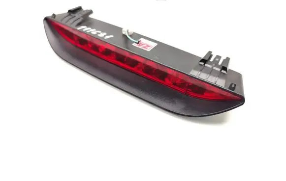 Chevrolet Aveo Third/center stoplight DHI07-0274