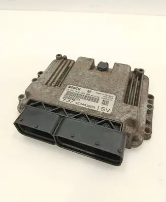 Alfa Romeo 147 Engine control unit/module 55206271 0281012883 4E34A3BDM