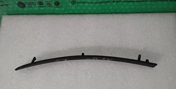 Audi A4 S4 B8 8K Front arch trim 8K0853823C