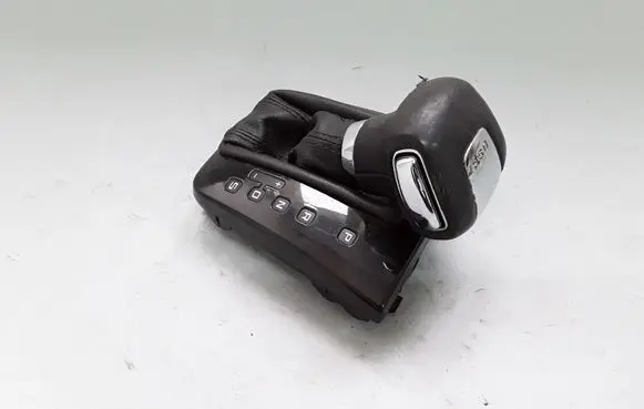 Skoda Superb B6 (3T) Gear lever shifter trim leather/knob 3T271311D