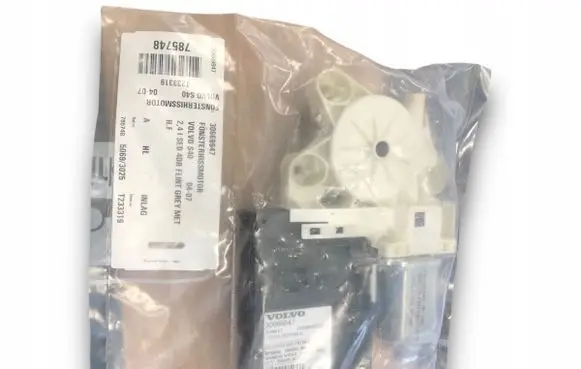 Volvo S40, V40 Front door window regulator motor 30669947
