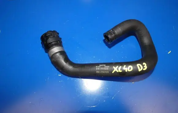Volvo XC40 Engine coolant pipe/hose 32203162 8888627392