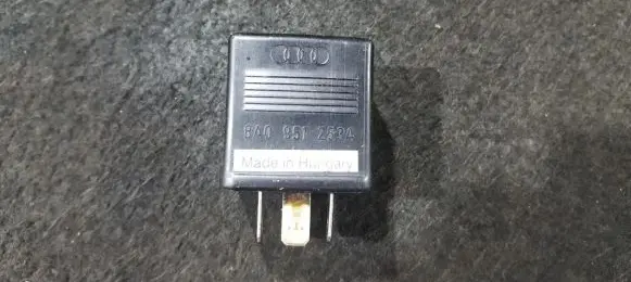 Audi A8 S8 D2 4D Other relay 8a0951253a