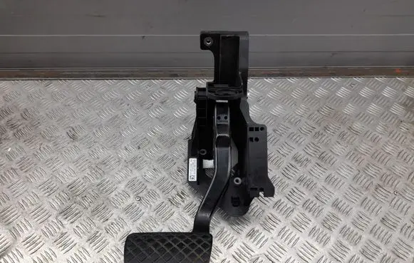 Porsche Macan (95B) Brake pedal 95B723031C