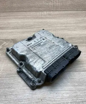 Chrysler Grand Voyager IV Engine control unit/module ECU P04727665AB 0281011064