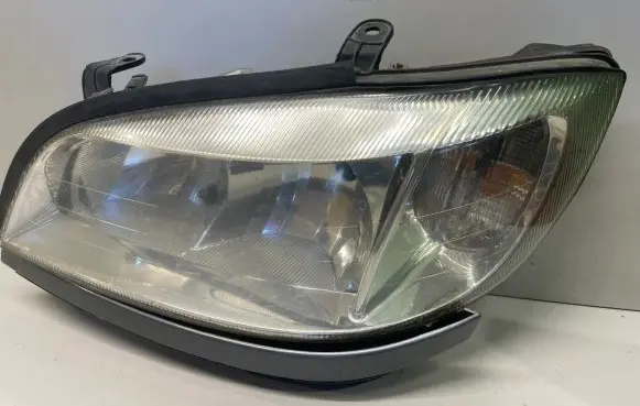 Opel Zafira A Headlight/headlamp