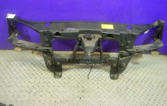 Ford Mondeo Mk III Front piece kit 1S7X8242A